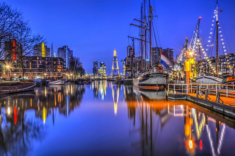Rotterdam in donkerblauw van Frans Blok