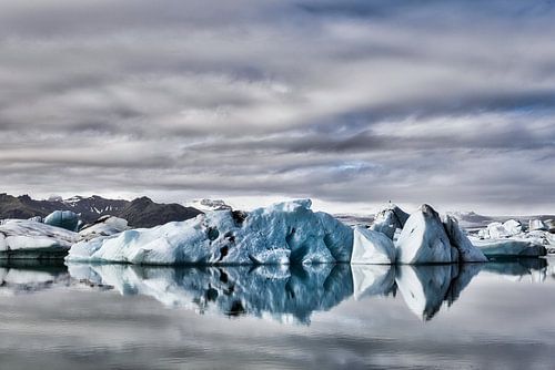 IJsbergen in het Jokulsarlon Gletsjer meer in IJsland