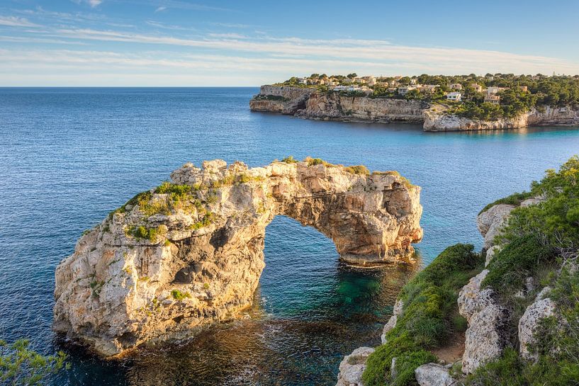 Es Pontàs, rock gate in Mallorca by Michael Valjak