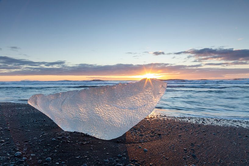 Eisbrocken am Strand von Sven-Erik Arndt