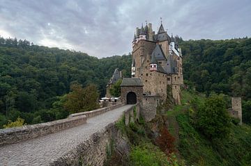 Burg Eltz by Tim Vlielander