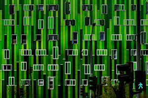 Groene gevel met groen stoplicht