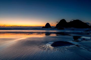 Zonsondergang op het strand van Nykvag in de Vesteralen archipel in Noorwegen van Sjoerd van der Wal Fotografie