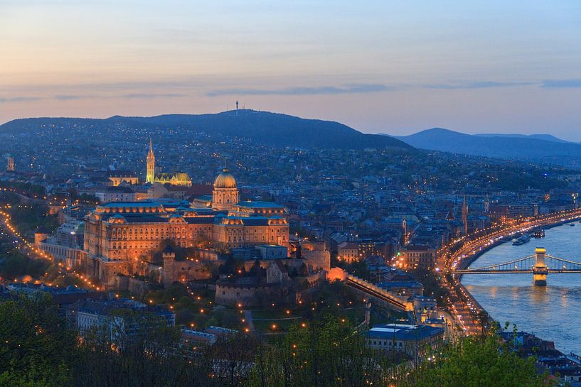 Budapest by Hello Pompoyo