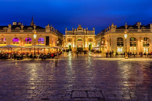 The amazingly beautiful and impressive Place in Nancy at night