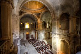 kerk in italie urbex by michel van bijsterveld