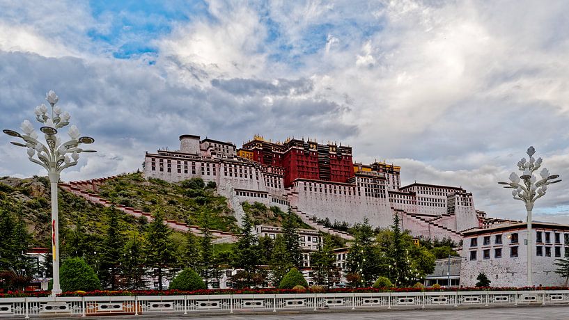 Potala palace, Lhasa, Tibet by Imageditor