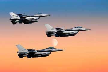 F-16 Fighting Falcons in Formation by Gert Hilbink