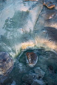 Geysirwasser in Island von Thomas Kuipers