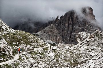 Hiking in the Italian Dolomites van Ellen van Drunen
