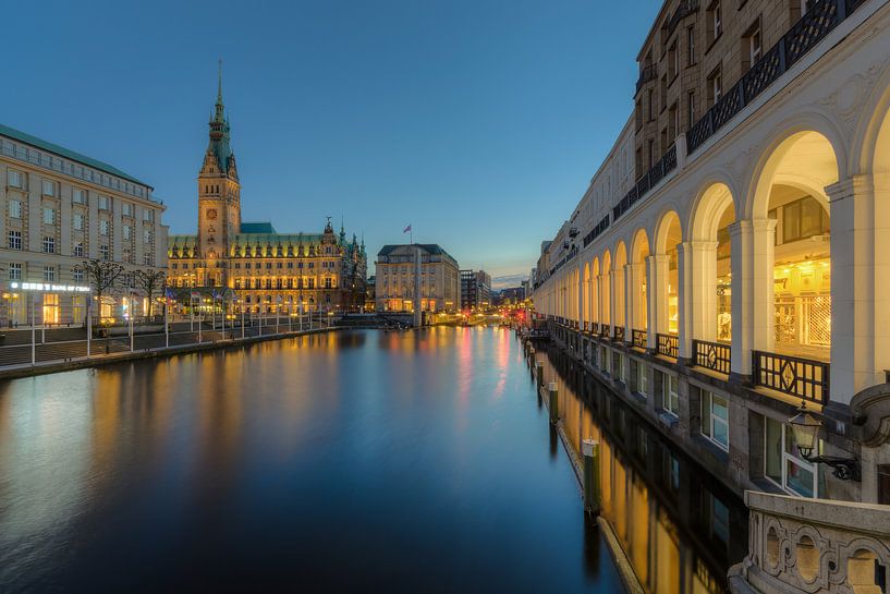 Hamburg Blick vom Jungfernstieg von Michael Valjak