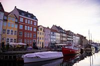 The houses at Nyhavn at sunrise in Copenhagen, Denmark | Travel photography