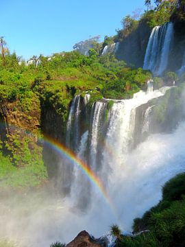 Merveille de la nature Chutes d'Iguazu avec arc-en-ciel sur Thomas Zacharias