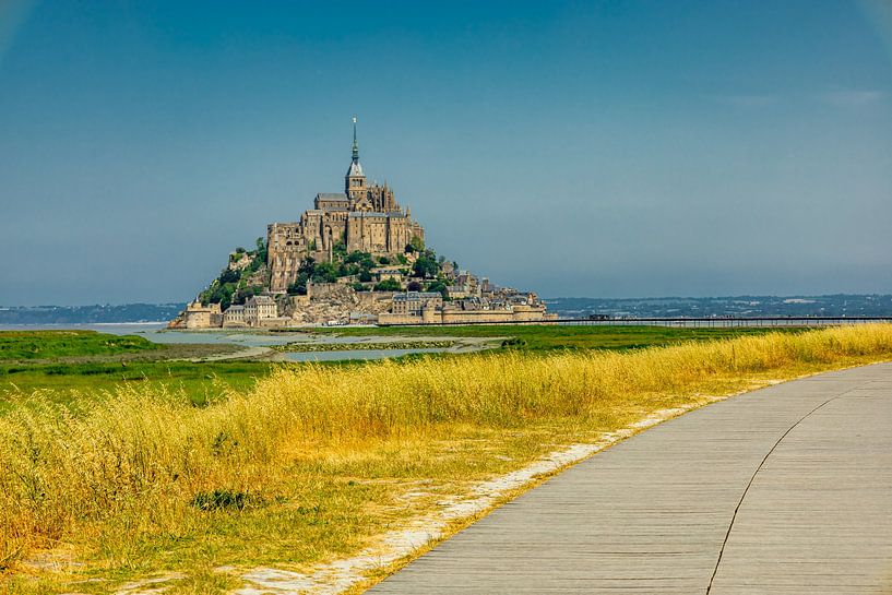 Excursion to the tourist attraction in Normandy - Le Mont-Saint-Michel - France by Oliver Hlavaty
