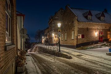 Elsloo le soir en hiver avec de la neige
