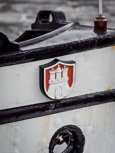 Hamburg harbour coat of arms - city water landscape ships