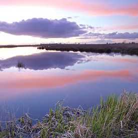 Zonsondergang over de Onlanden bij Matsloot (6) van Gerben van Dijk