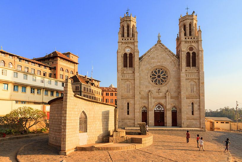 Andohalo Kathedraal in Antananarivo par Dennis van de Water