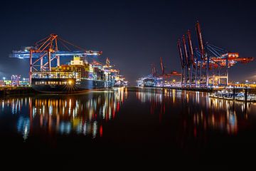 Hamburg und sein Hafen von Björn Varbelow