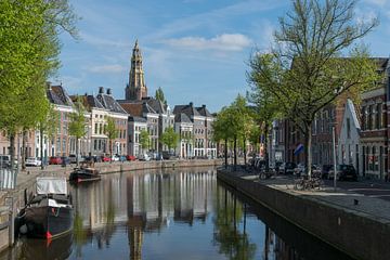 Groningen centrum aan het Reitdiep van Patrick Verhoef