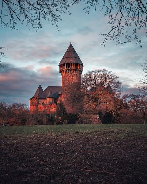 Linn Castle by Daniel Ritzrow
