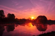 Sonnenuntergang in Achterhoek am Fluss Oude IJssel von Arno Wolsink Miniaturansicht