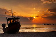 Fischerboot am Strand zum Sonnenaufgang von Tilo Grellmann Miniaturansicht