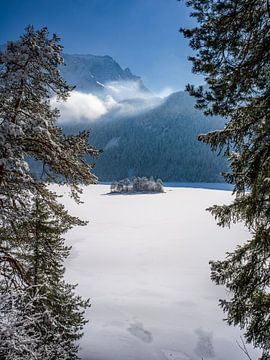 Garmisch-Partenkirchen : Vue sur le lac Eibsee sur t.ART