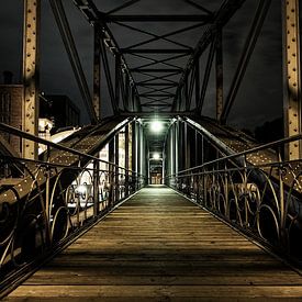 Pont sur la rivière Spree à Berlin sur Hans Vos Fotografie