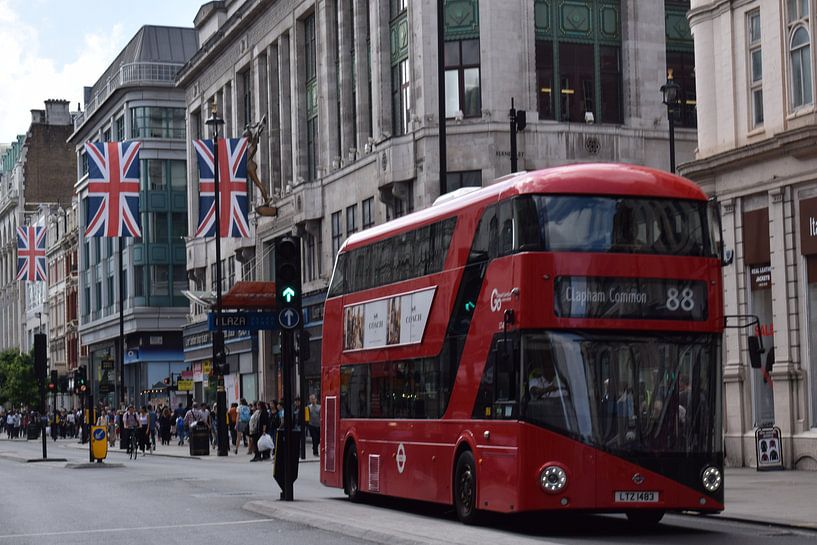 London by Chloe 23
