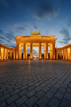 Brandenburger Tor 's nachts van Robin Oelschlegel