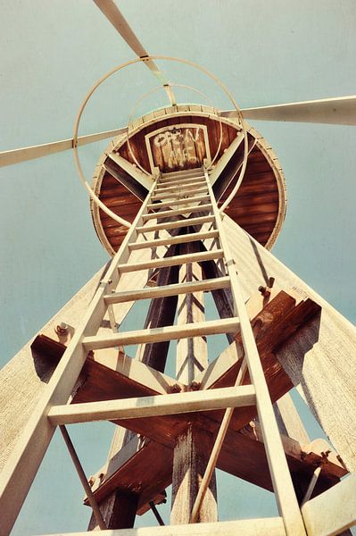 Phare en bois von Martine Affre Eisenlohr