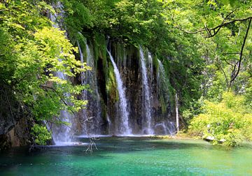 Wasserfälle im Nationalpark Plitvicer Seen, Kroatien van Renate Knapp