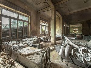 Former TB hospital by Olivier Photography