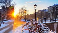 Winter zonsopkomst Amsterdam van Dennis van de Water thumbnail