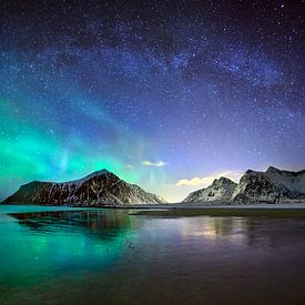 Aurora and Milky Way by Wim Denijs
