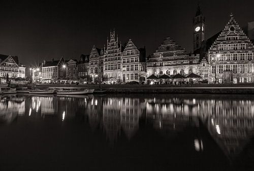 De Graslei in Gent bij nacht