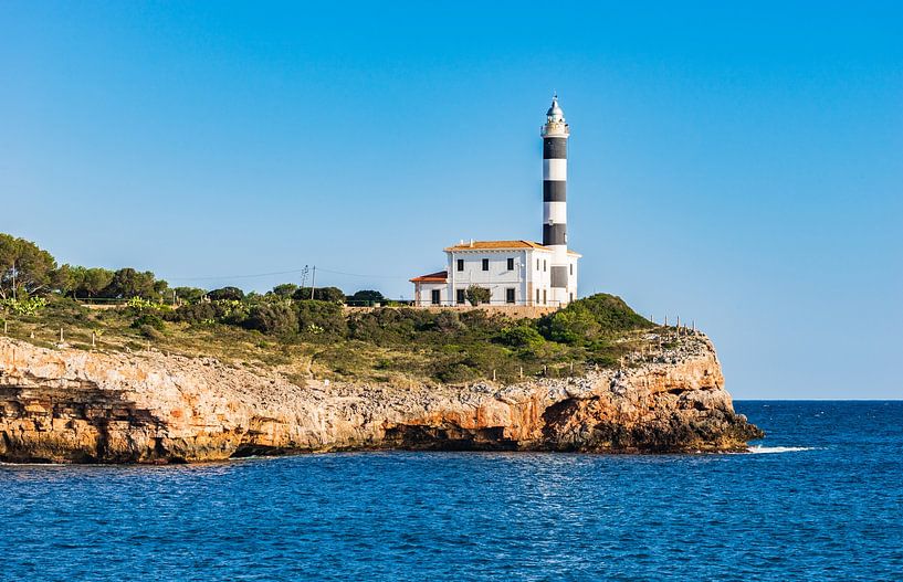 Leuchtturm in Portocolom auf Mallorca, Spanien Mittelmeer von Alex Winter