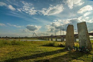 Gedenkplaats bij de Oversteek Nijmegen van Patrick Verhoef