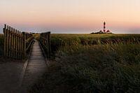 Leuchtturm Westerheversand im Sonnenuntergang