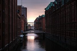 Le crépuscule dans la Speicherstadt sur Marco Kappers