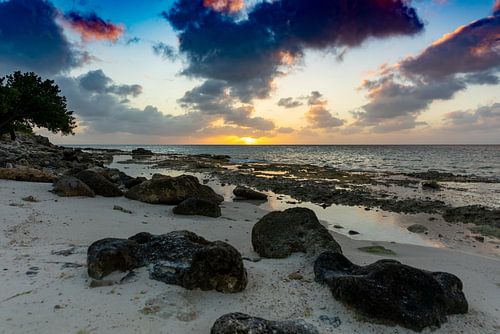 Zonsondergang op Te Amo beach op Bonaire