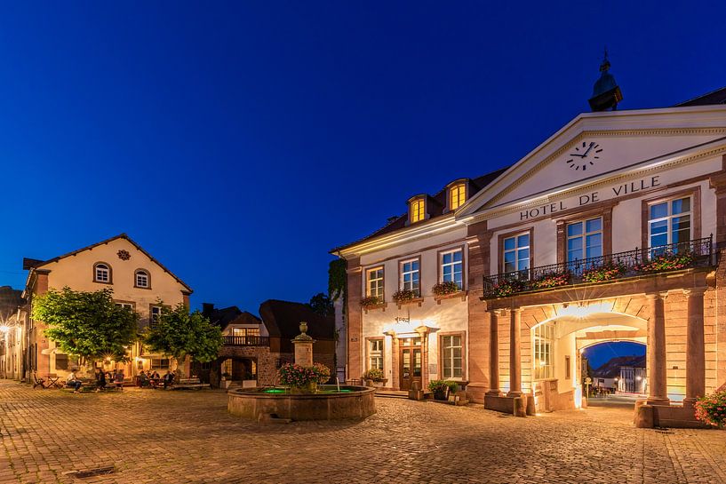 Riquewihr im Elsass in Frankreich bei Nacht von Werner Dieterich