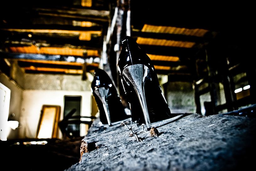 Black, glossy, chrome attachment by Norbert Sülzner