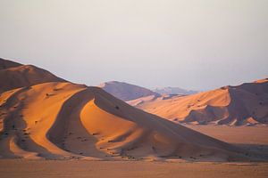 Les dunes de sable dans le quartier vide