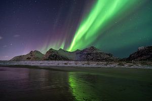 Polarlichter über den Bergen in Norwegen von Tilo Grellmann