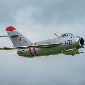 Mikoyan-Gurevich Mig-17F Fresco. by Jaap van den Berg