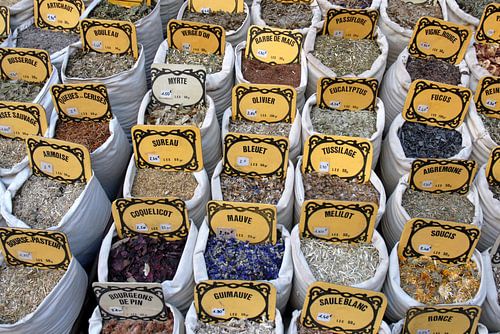 Kruiden en specerijen by P.D. de Jong