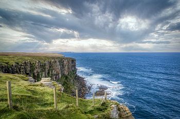 Die Küstenlinie von Dunnet Head - Schottland