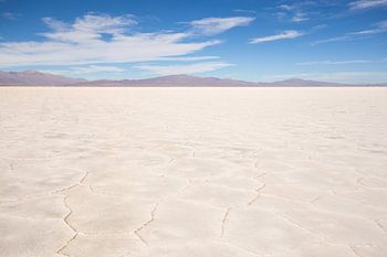 Salt plain Salta (horizontal)
